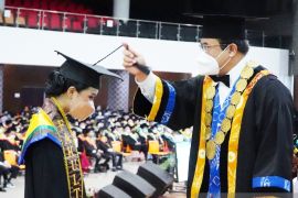 Universitas Lambung Mangkurat berhasil cetak 24 doktor selama pandemi