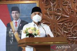 Gubernur Kaltim pertahankan pegawai honorer