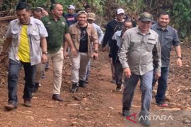 Bupati Kotabaru tinjau tiga obyek wisata