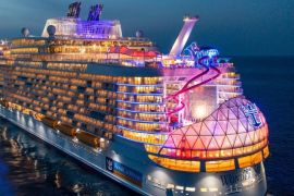 Menengok isi kapal pesiar Wonder of the Seas terbesar di dunia yang debut hari ini