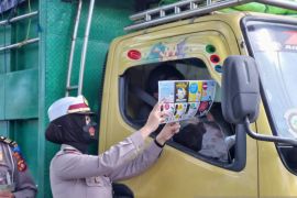 Tim Operasi Keselamatan Otanaha edukasi protokol kesehatan