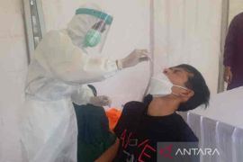 Dinkes catat kasus COVID-19 harian di Kabupaten Cirebon mulai melandai