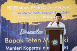 Teten harapkan pabrik air minum kemasan Al Ma'soem dorong perekonomian Jabar