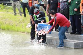 Gus Muhdlor manfaatkan lahan bekas TKD jadi bozem dan kolam pancing.