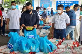 Erick Thohir dorong BUMN gelar pasar sembako murah di Kota Batam