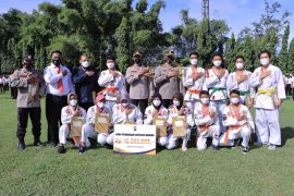 Kapolres beri penghargaan tim Dojo Jujitsu Polres Madiun