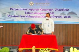 Pemkab Pidie serahkan LKPD ke BPK RI