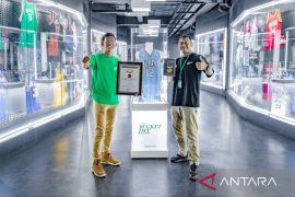 Museum Rekor Dunia Indonesia beri The Bucketlist piagam penghargaan