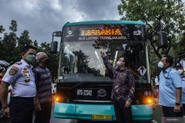 30 bus listrik mulai diliuncurkan di Jakarta