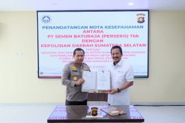 Semen Baturaja-Polda Sumsel MoU jaga objek vital nasional