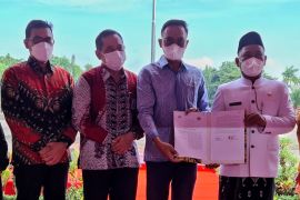 Pemkab Gresik gandeng Danone-AQUA kembangkan pengolahan sampah terpadu