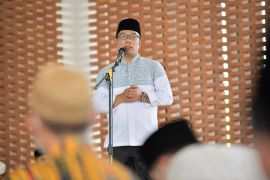 Ridwan Kamil sarankan musyawarah terkait persoalan SBM ITB dan rektorat
