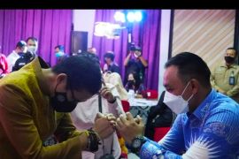 Wabup Kapuas Hulu bertemu Sandiaga Uno bahas wisata Danau Sentarum