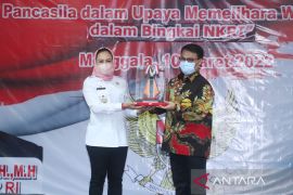 Ahmad Basarah ingatkan kepala daerah untuk membumikan Pancasila