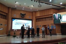 UT meraih tiga rekor MURI terkait penerimaan mahasiswa terbanyak