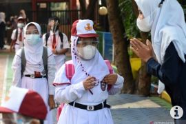 Pelonggaran masker bukti keberhasilan tangani COVID-19