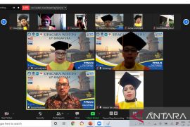 33 pekerja migran Indonesia di Singapura raih gelar sarjana