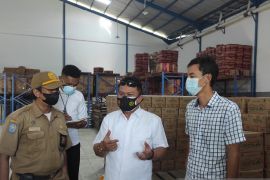 Polda Papua dan Disperindakop  pastikan ketersediaan minyak goreng