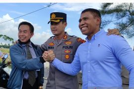 Sama sama miliki surat, Kapolres izinkan PT BCM duduki lahan