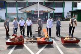 Wakil Wali Kota Binjai musnahkan narkotika