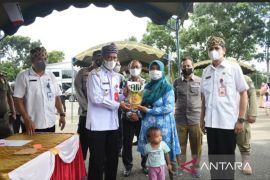 Bupati akui ketersediaan stok minyak goreng di Tanah Laut masih kurang