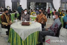 Pisah sambut Kepala Kejaksaan Negeri HST dari Trimo ke Faisal Banu