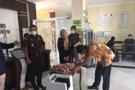 Tersangka korupsi proyek PUPR Tulungagung bayar uang kerugian negara