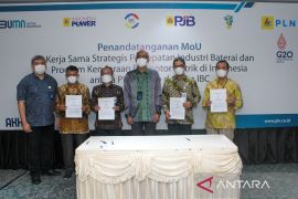PLN grup bersama IBC mulai mengembangkan sistem penyimpanan energi baterai