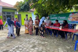 RAPP dan APR gelar Operasi Pasar Minyak Goreng di Kuansing