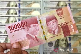 Rupiah melemah di tengah data PMI Manufaktur ISM AS yang meningkat