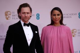 Tom Hiddleston bertunangan dengan  Zawe Ashton