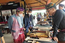 Bupati Lombok Tengah meminta pameran keris jadi agenda tahunan