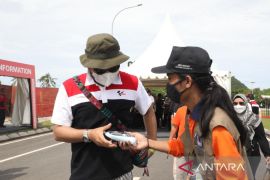 BNPB bagikan 9.000 paket prokes cegah COVID-19  di tengah ajang MotoGP