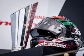 Sandiaga apresiasi piala MotoGP Mandalika buatan pengrajin Bali