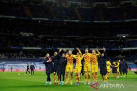 Barcelona membantai Real Madrid 4-0 Page 3 Small