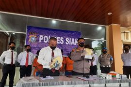 Polisi Siak menyamar amankan hampir 1kg sabu