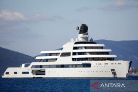 Kapal pesiar Roman Abramovich terlihat berada di perairan Turki
