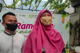 Dinsos sebut gepeng dan badut bukan warga Pontianak