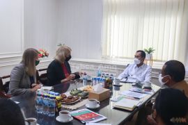 Konjen Australia perdalam kerjasama bidang pendidikan di Ambon