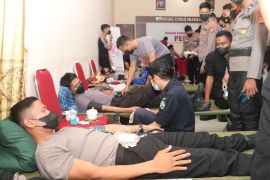 Yayasan Kemala Bhayangkari Polda Kaltara gelar donor darah