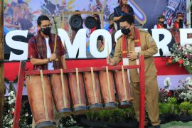 Sandiaga Uno launching Horas Samosir Fiesta Tahun 2022 d