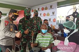 Dinkes: Lansia penerima vaksin COVID-19 di Sumut mencapai 893.757 jiwa