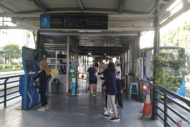 DKI Jakarta longgarkan PPKM secara bertahap