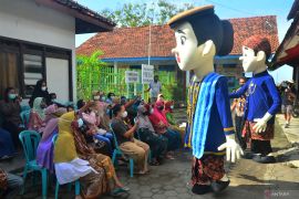 157,57 juta warga Indonesia sudah disuntik dua dosis vaksin COVID-19