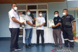 PT Timah beli beras lokal dari petani di Desa Tebing, bakal dibagikan ke masyarakat yang membutuhkan saat Ramadan