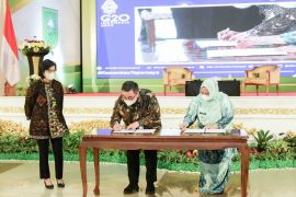 Disaksikan Menteri Keuangan, Bengkalis terima hibah pembangunan dermaga Sungai Selari