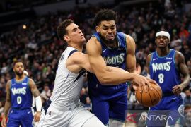 Timberwolves kembali ke jalur kemenangan  saat jinakkan Mavericks