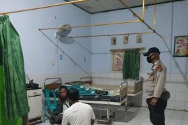 Lima warga Lombok Tengah tersengat aliran listrik, satu tewas