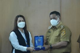 Bupati Dairi terima pengharagan kinerja terbaik penyaluran DAK dan DD dari KPPN