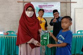 Dompet Ummat Sambas gelar khitanan massal gratis bagi anak yatim